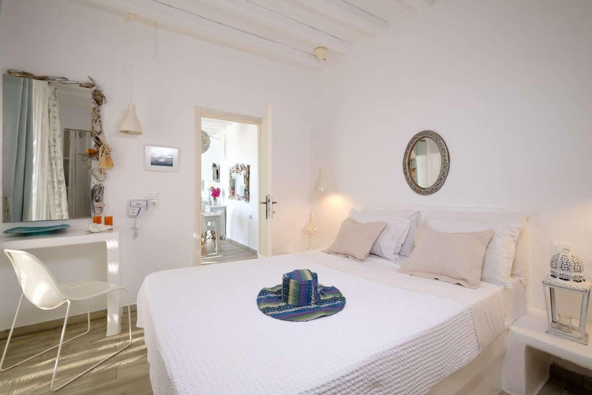 3 Paros All Season Villas Eksteriør billede